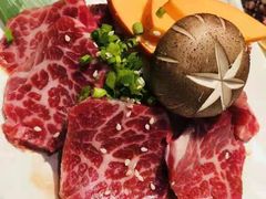 -山川小町·极番烧肉(新地假日广场店)