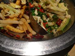 -小鱼小牛·鱼牛干锅·脆鱼火锅(世欧广场店)