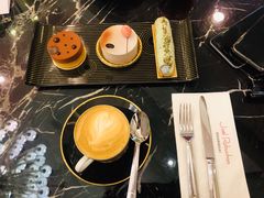 -Salon de The de Joel Robuchon(外滩18号店)