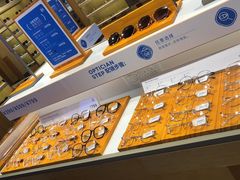 -LOOK眼镜(宝山万达店)