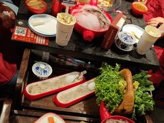 -醉董牛川派鲜肉自选火锅(烟台店)