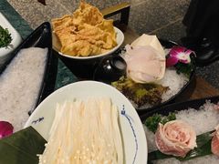 -捞王锅物料理(上海世茂广场店)