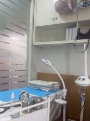 -成都苗方清颜专业祛痘