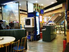 -虾巢(维多利·摩尔城店)