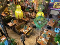 -临界音乐酒馆·小龙虾·江湖菜(华熙LIVE·鱼洞店)