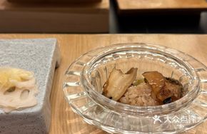 Braised Abalone with Liver Paste