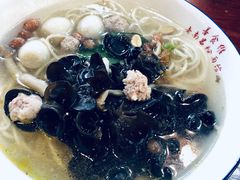 三鲜汤粉-老南昌粉面馆(绳金塔店)