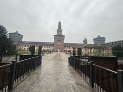 -斯福尔扎古堡
