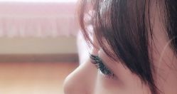 -爱美睫美甲会馆