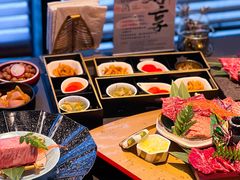 -铭牛烧肉·和牛海鲜自助(高新月牙湖店)