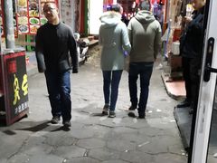 -许西美食一条街