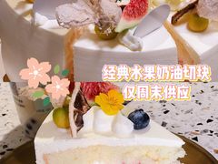 经典水果奶油切块蛋糕-欢饮(王府井总店)