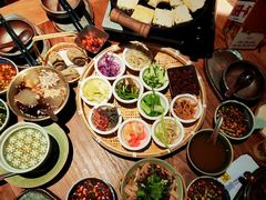 -包整·丝娃娃(一览甲秀楼风景店)