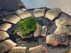 -臻牛烤肉