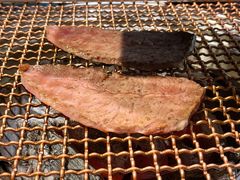 黑牛牡蛎-明洞阿姨·韩式酱蟹烤肉·创意料理(三元桥店)