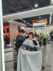 -艾美A·M Hair Salon