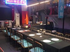 -里堂派对·独栋团建聚会小院轰趴馆(三圣乡店)