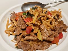 紫苏酸笋炒黄牛肉-瑶王府·广西菜(金阳路店)