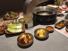 -草家酱蟹炭火烤肉店(珲春南路一店)