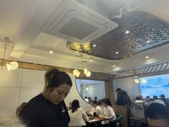 -辣盆盆麻辣小龙虾(哈尔滨总店)