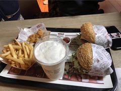 -The Habit Burger Grill 哈比特汉堡(复兴soho店)