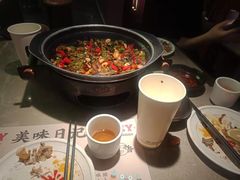 -蛙小侠·沸腾砂锅(西关新天地店)