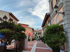 -佛罗伦萨小镇广佛名品奥特莱斯(疏港路店)