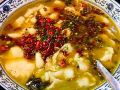 重庆酸菜鱼-胡桃里音乐酒馆(郴州友阿国际广场店)