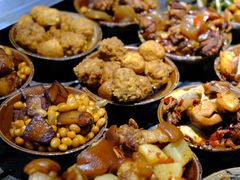 -董哥山城碗碗香(美专校街店)