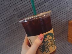 -星巴克臻选(国贸商城首店)