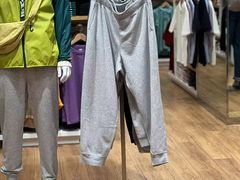 -优衣库(上海金桥国际商业广场店)