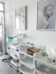 -YooMee优美智能科技美肤机构