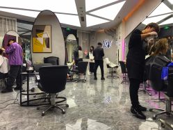 -变画·发型STUDIO