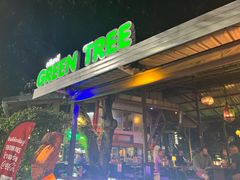 -Green Tree Rest. & Pub