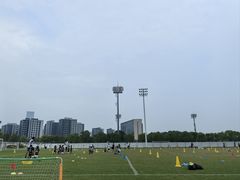 -Riverside河畔少儿足球培训(前滩店)