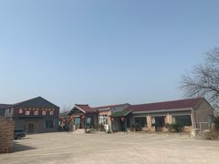 -湖边饭店