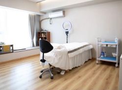 -爱小小美甲美学