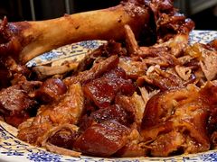 -老天桥酱肉烧饼夹肘子(天桥店)