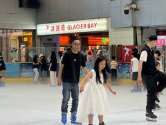-正佳冰河湾真冰滑冰场