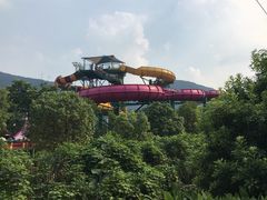 -汤山欢乐水世界