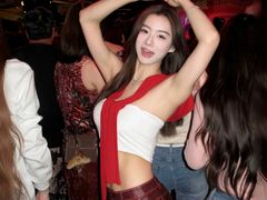 -瑞虹新天地月亮湾