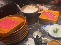 -牛YO寿喜烧·铁板烧和牛火锅自助(市府恒隆店)