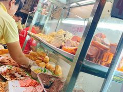 -Bánh Mì Huynh Hoa