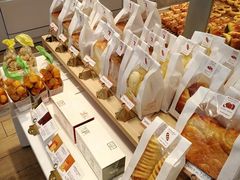 -好利来(高新枫叶广场店)