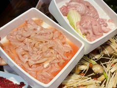 -来龍儿鲜切牛肉自助老火锅