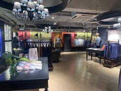 -BRANS PORO布朗斯伯勒西装高级定制·瑞璞西装(金陵店)