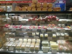 面包甜点陈列柜-红宝石·鲜奶小方(莘庄龙之梦店)