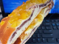 栗子红豆奶油面包-多乐之日(华贸天地店)