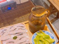 -旧街市鲜货老火锅(大光路店)