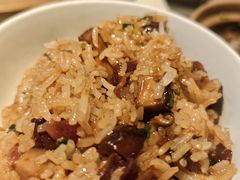 经典香菇腊味煲仔饭-汤城小厨•粤菜•靓汤(望京凯德mall店)